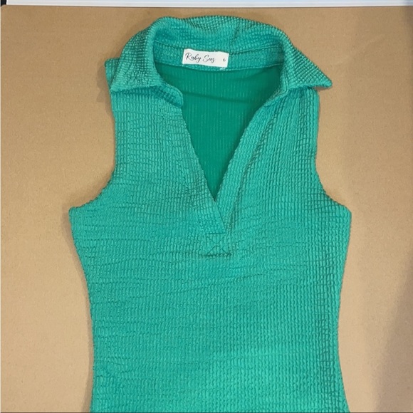 GREEN COLLARED DRESS - Picture 2 of 3